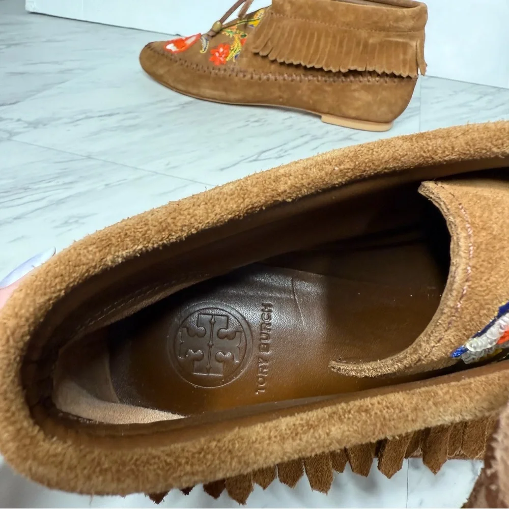 Tory Burch Huntington Fringe Embroidered Brown Suede Moccasins 6M